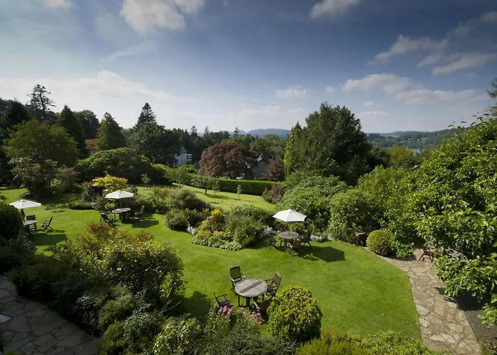 ليندث هاو فندق 4*