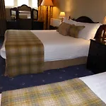 ليندث هاو 4*
