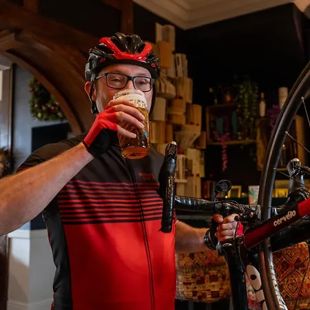 林德霍伊酒店 4*