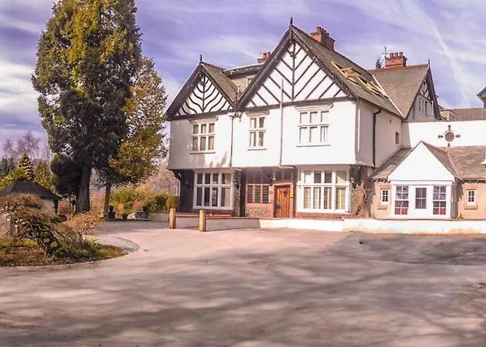 ليندث هاو 4*