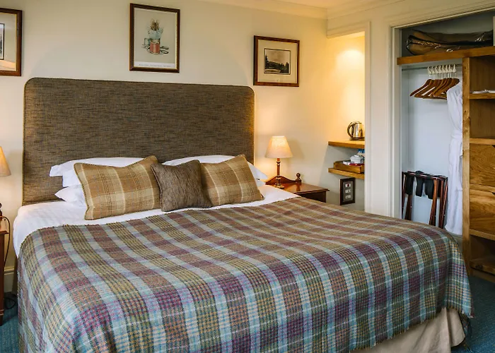 ليندث هاو 4*